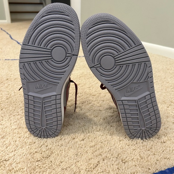 Nike Jordan 1 Cherrywood Mid Men’s Size 9 - Picture 6 of 6